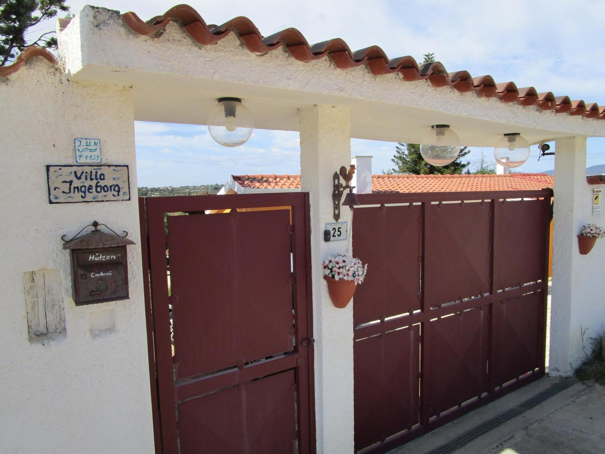 Villa Ingeborg Quartu SantʼElena Екстериор снимка