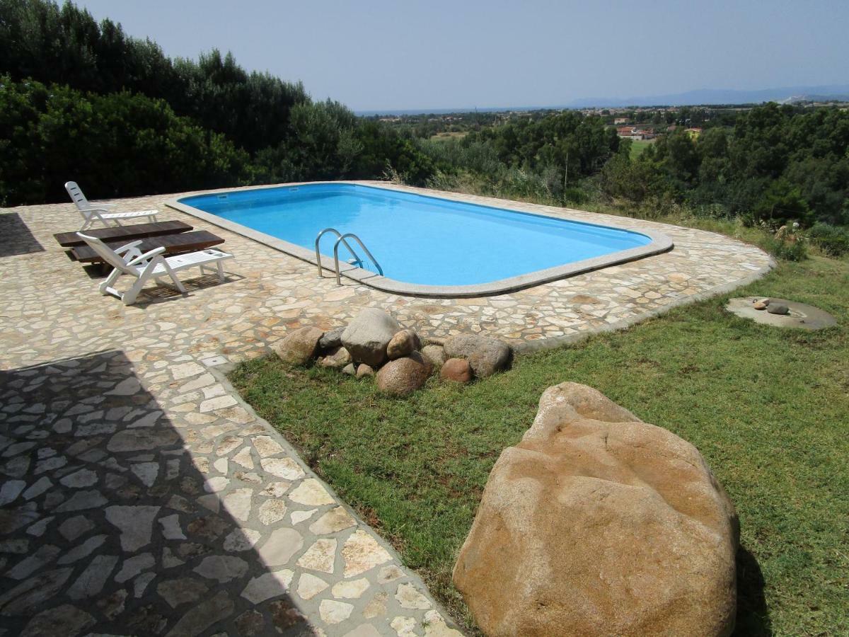 Villa Ingeborg Quartu SantʼElena Екстериор снимка