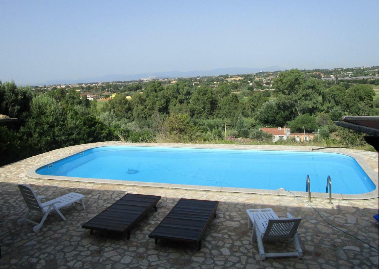 Villa Ingeborg Quartu SantʼElena Екстериор снимка