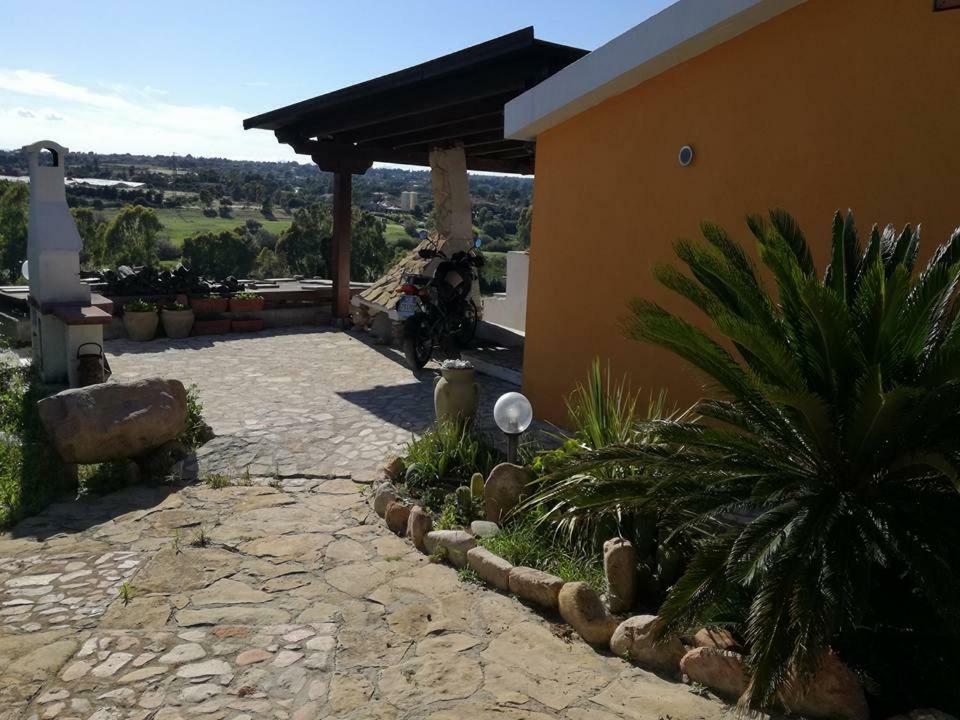Villa Ingeborg Quartu SantʼElena Екстериор снимка