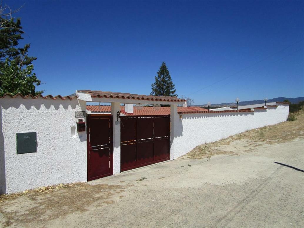 Villa Ingeborg Quartu SantʼElena Екстериор снимка