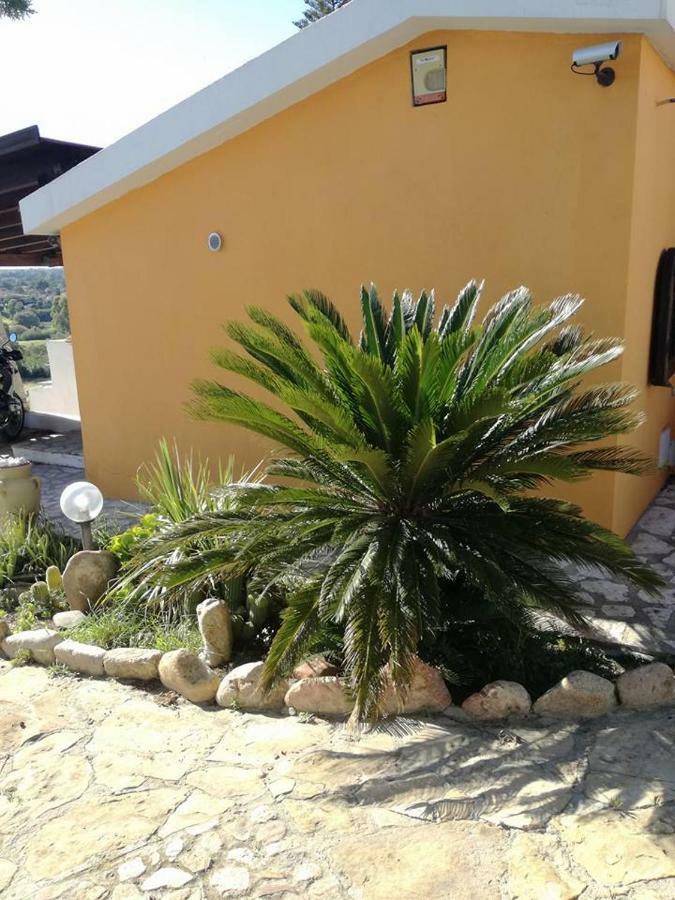 Villa Ingeborg Quartu SantʼElena Екстериор снимка