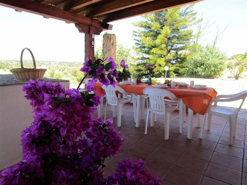 Villa Ingeborg Quartu SantʼElena Екстериор снимка